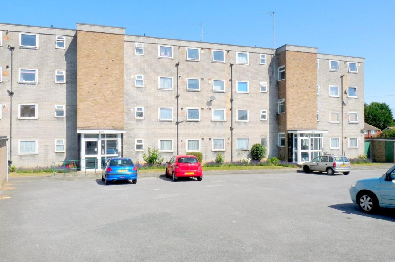 Wentworth Apartment With 2 Bedrooms, Superfast Wi-Fi And Parking Sittingbourne Buitenkant foto